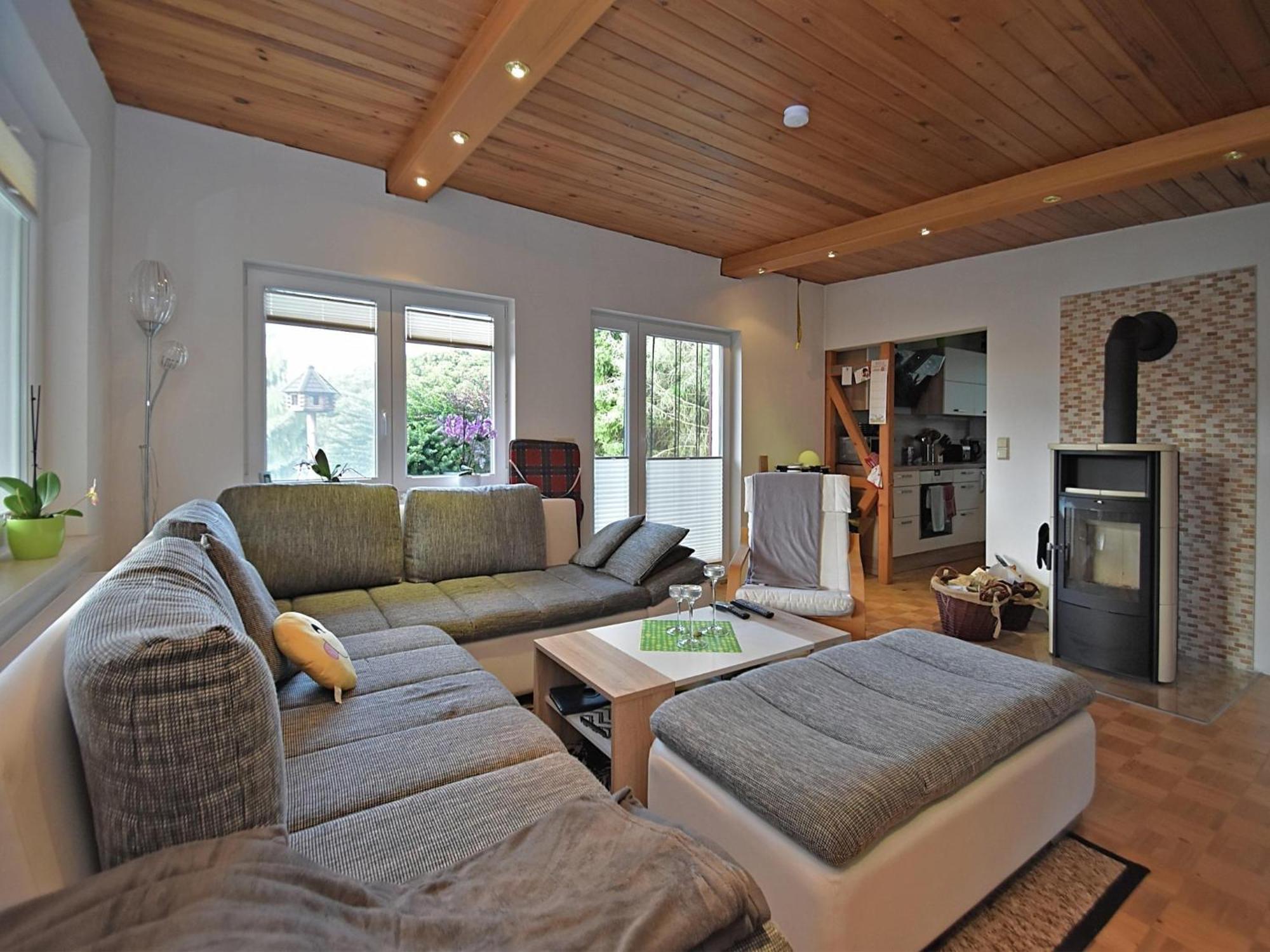 Cozy Holiday Home in Guntersberge with Garden Buitenkant foto